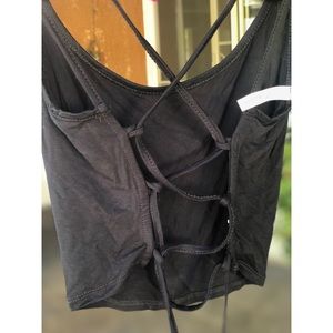 Black strappy back crop top Sz S